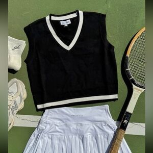 Gold Hinge black vest top